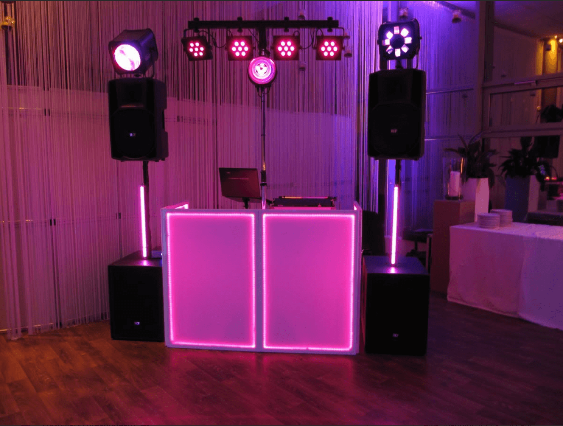 ILUMINACIÓN Y SONIDO